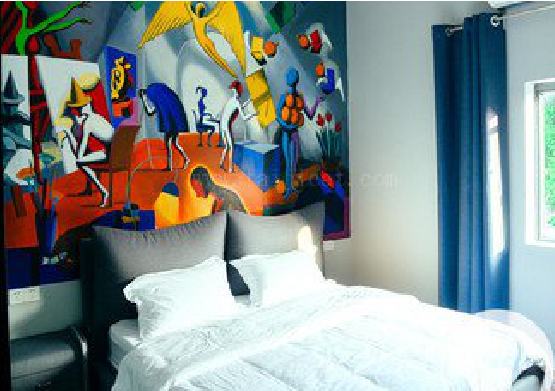  延长对于酒店的墙体彩绘而言更注重哪些方面？